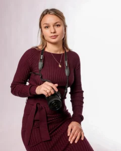 Vita con su cámara de fotos